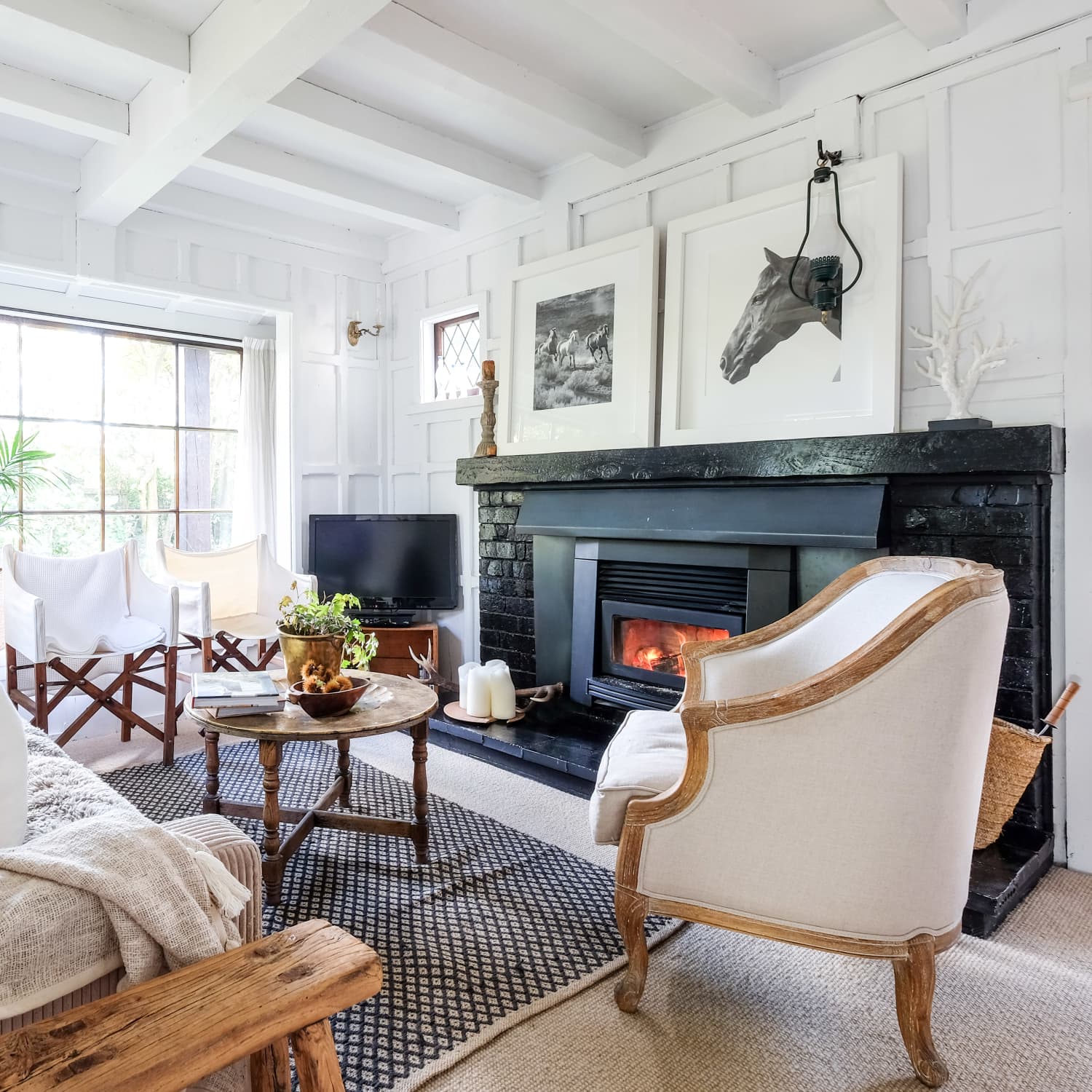 How to Make a Carpeted Room Look Modern 3 Clever Ideas